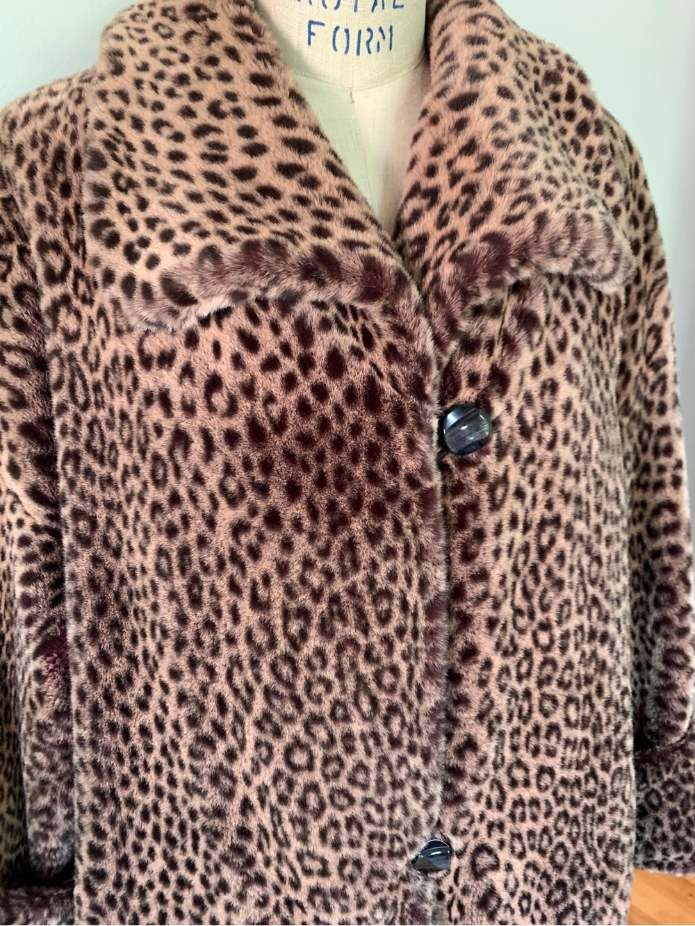 Vintage Holt Renfrew Faux Fur Leopard Coat - Picture 2 of 9